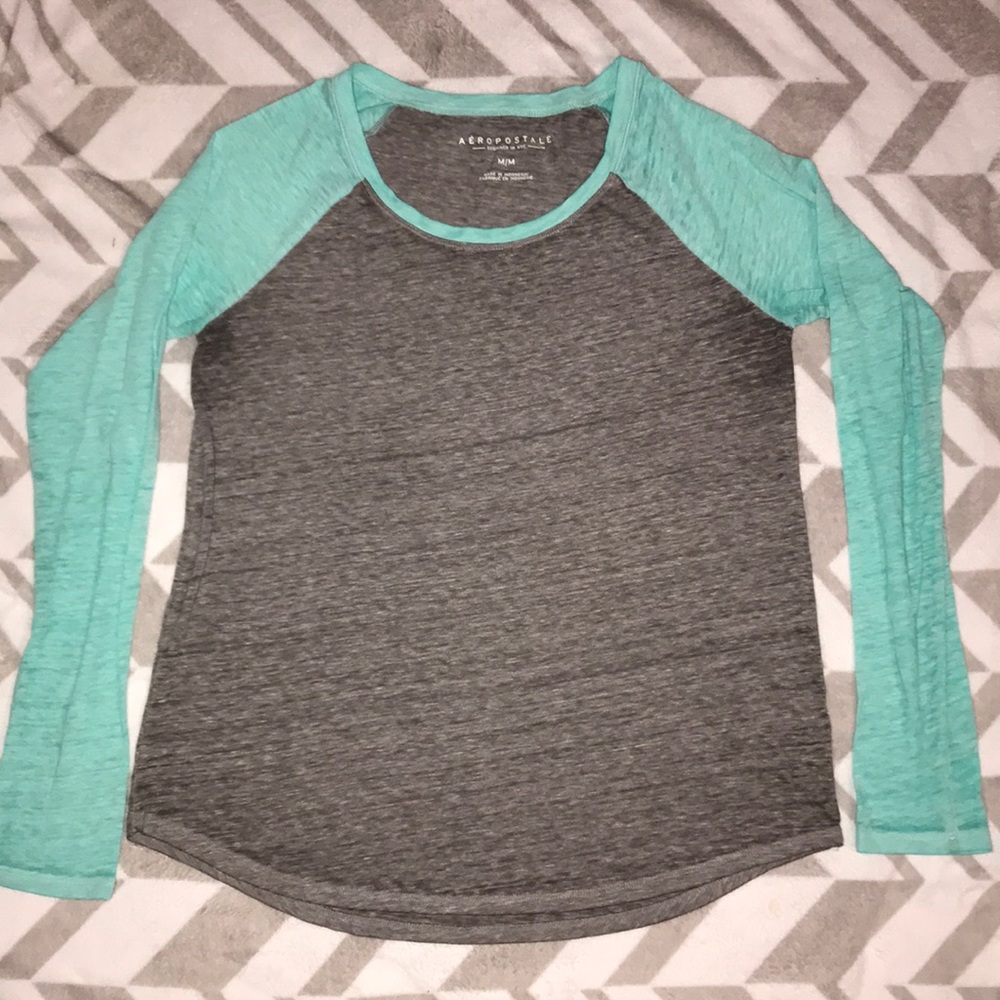 Aeropostale long sleeve T-shirt